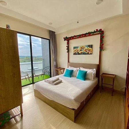 Cemara Rose Suite, Timur Bay Residence กวนตัน ภายนอก รูปภาพ